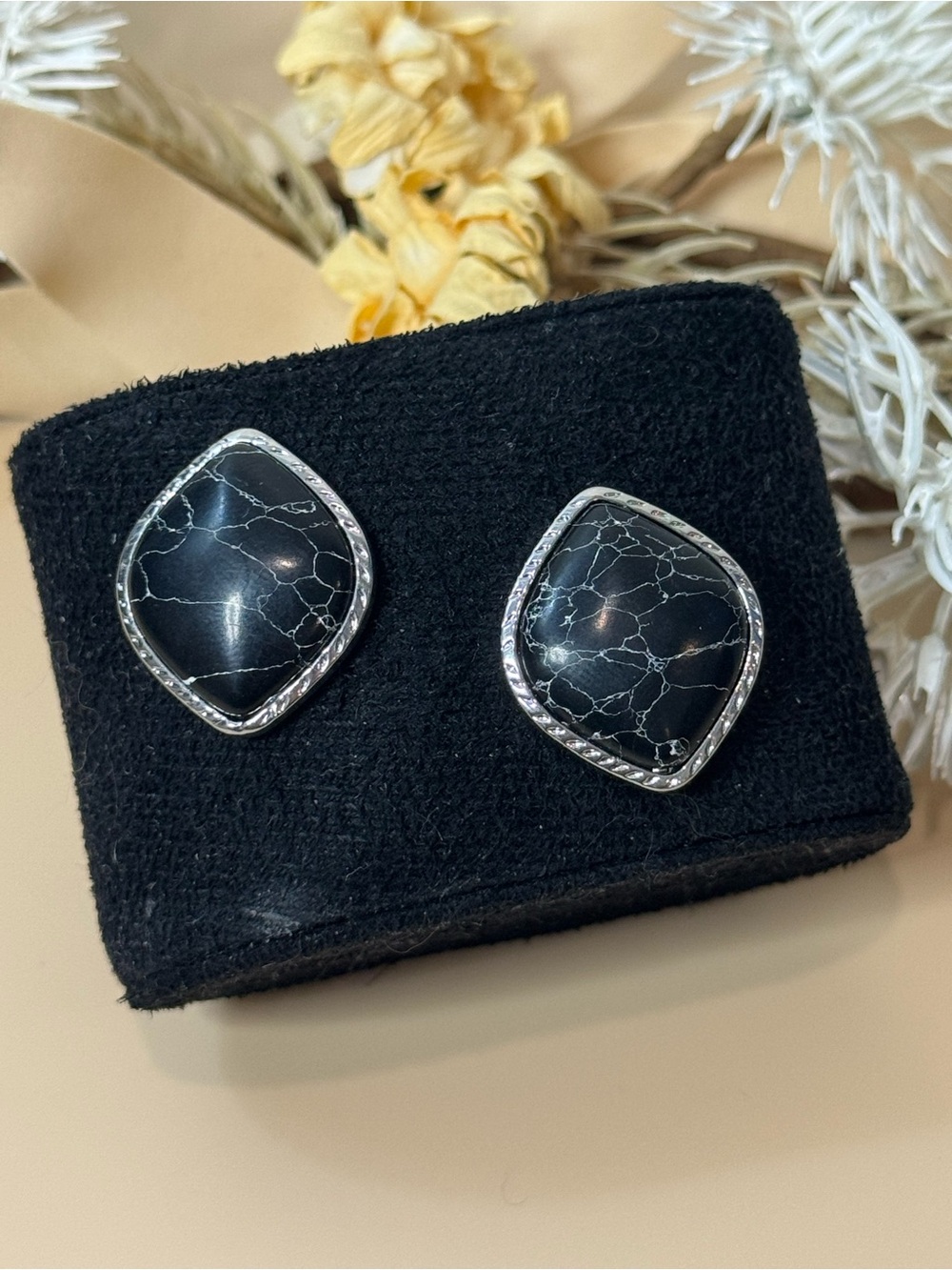 Black Marbled Stone Look Silver Tone Geometric Pierced Stud Earrings